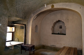 Una de las celdas que ocupan los monjes de Lavra