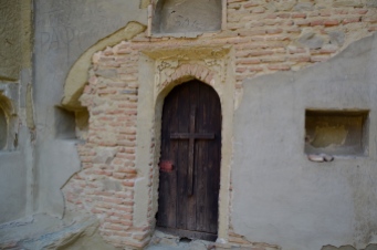 Éste es hoy en día el único de los 12 monasterios de Davit Garija que es habitado por monjes